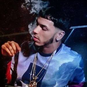 Meet your Posher, Escobar